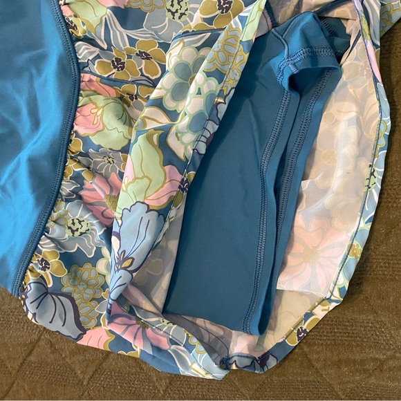 OFFLINE by Aerie Shorts - Picture 3 of 3